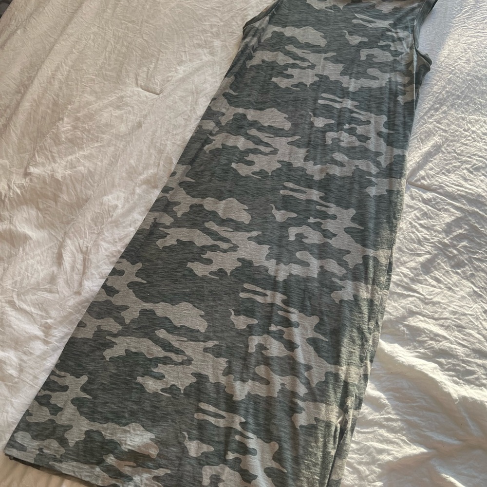 Camouflage Sleeveless Maxi Dress - Picture 4 of 4